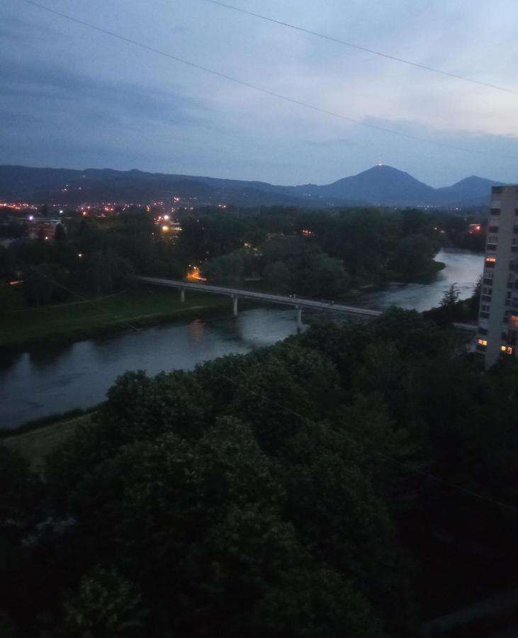 ČačakVemiurアパートメント エクステリア 写真